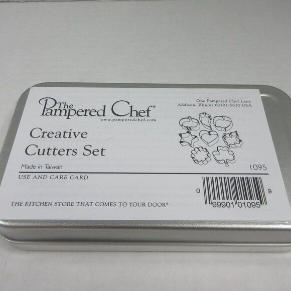 PAMPERED CHEF Creative Cutters Set SET OF 8 Mini Cookie Cutters 1095 SEALED NEW - Picture 1 of 5